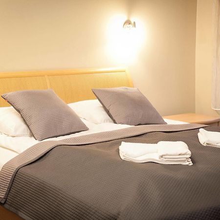 H31 Aparthotel Poznań Kültér fotó