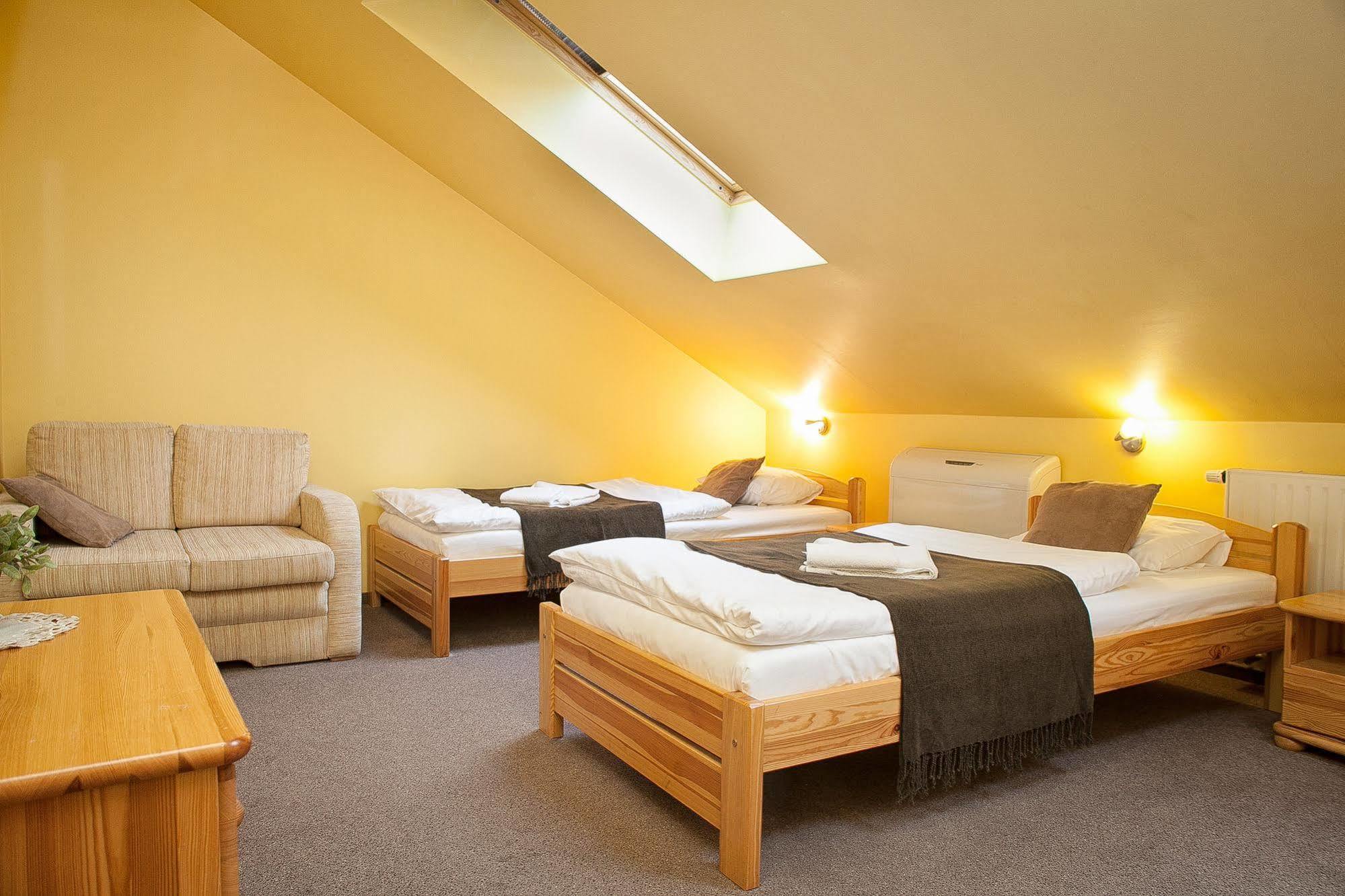 H31 Aparthotel Poznań Kültér fotó
